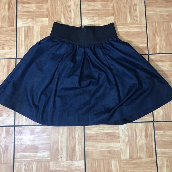 Necessary Objects Skirt with Pockets Small - Picture 1 of 3